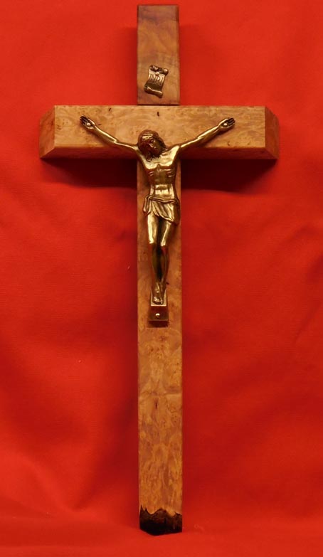 Crucifix #670