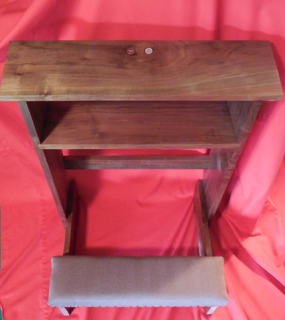 Kneeler #2